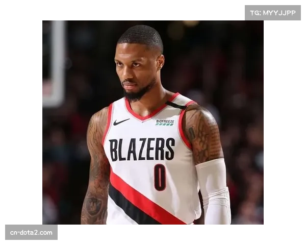 更衣室里的定海神针:阿尔德里奇退役后,利拉德如何承担起开拓者领袖职责